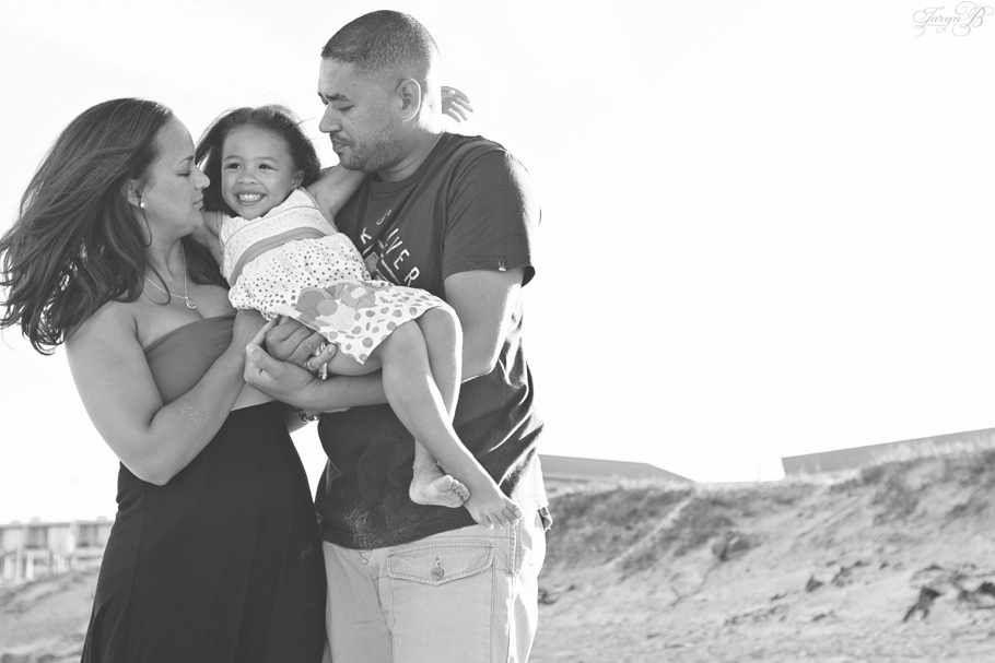 Family_Shoot_Beach_Morning_Taryn_B_Photography-16
