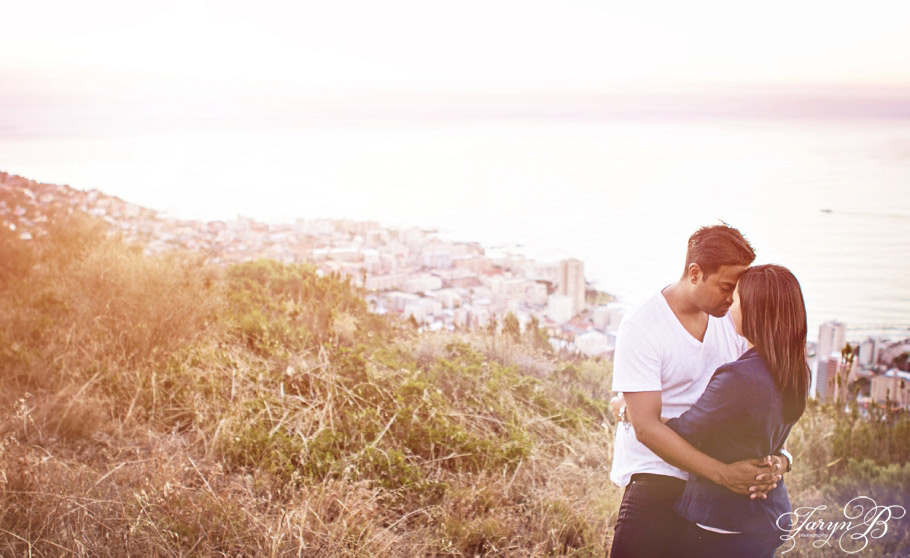 Lucinda&Dustin_Engagement_Shoot_Signal_Hill_Sunset_Cpe Town_Taryn_B_Photography-21