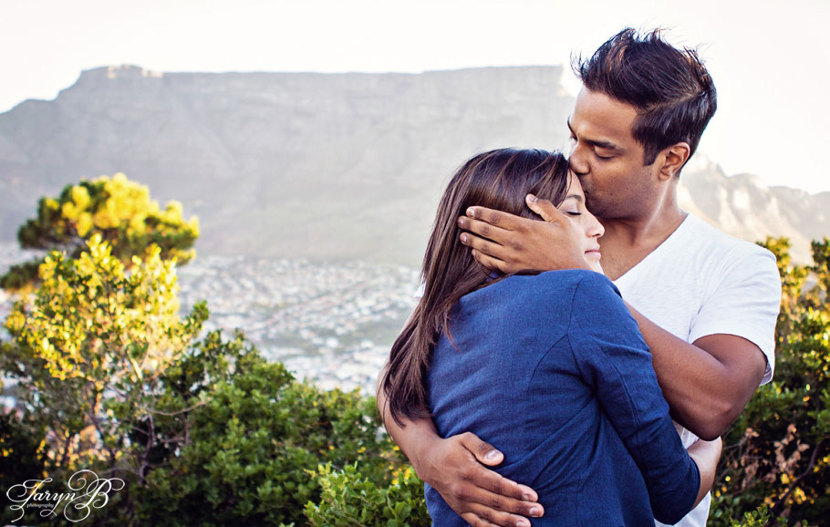 Lucinda&Dustin_Engagement_Shoot_Signal_Hill_Sunset_Cpe Town_Taryn_B_Photography-7